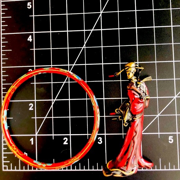 Vintage Red Asian Geisha Brooch & Bangle Bracelet - Picture 10 of 11